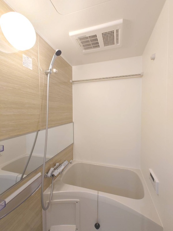 バス・シャワールーム　浴室乾燥機あります