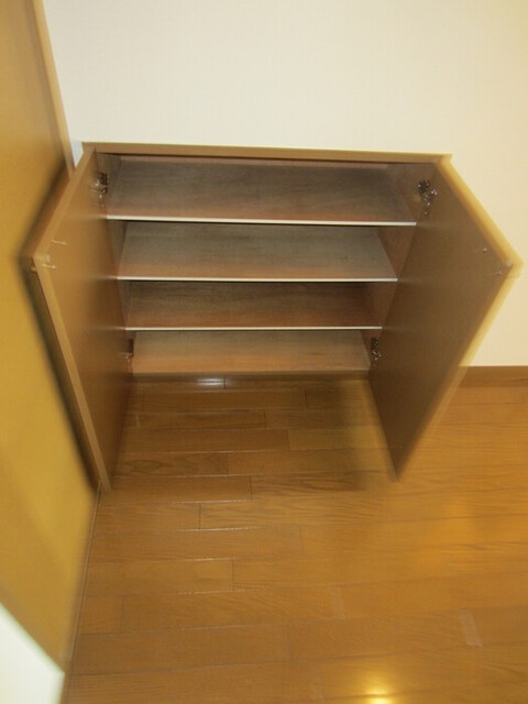 その他設備　１０２　シューズＢＯＸ