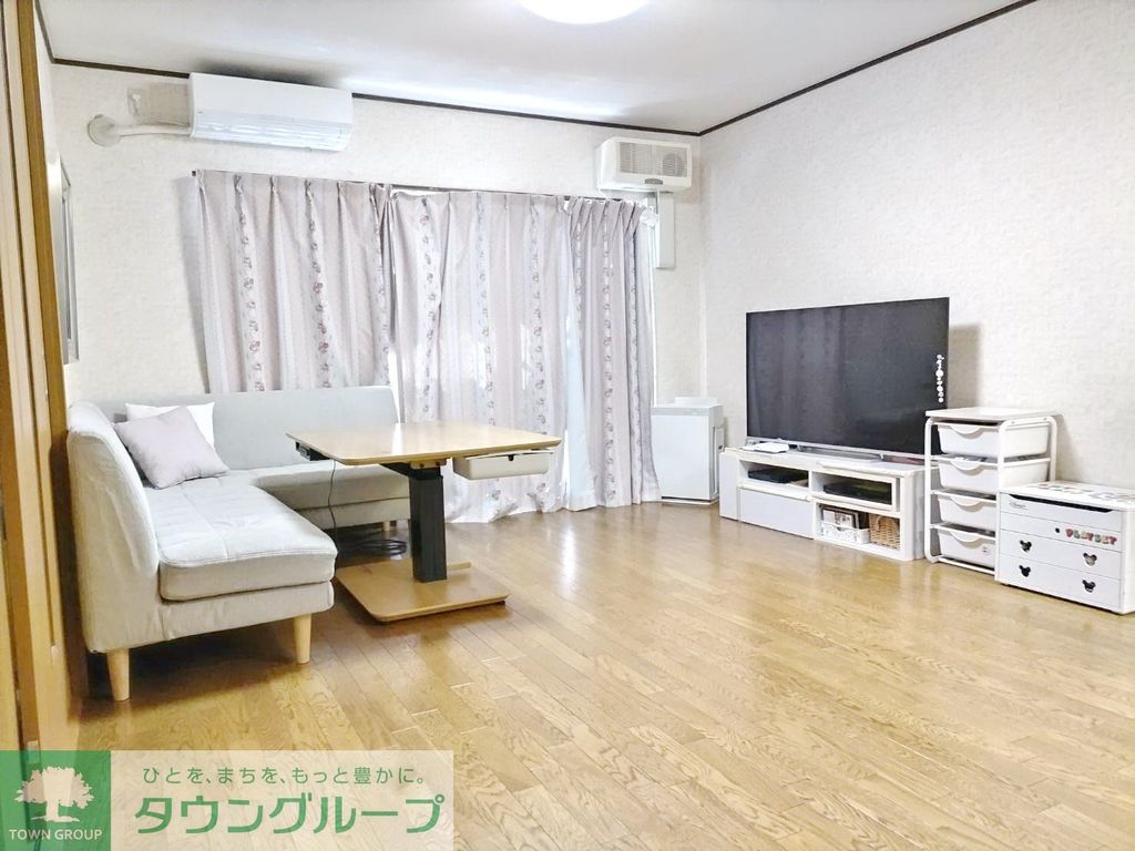 居室・リビング　家具家電は付きません