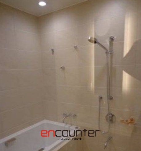 バス・シャワールーム　※同マンション別室参考写真