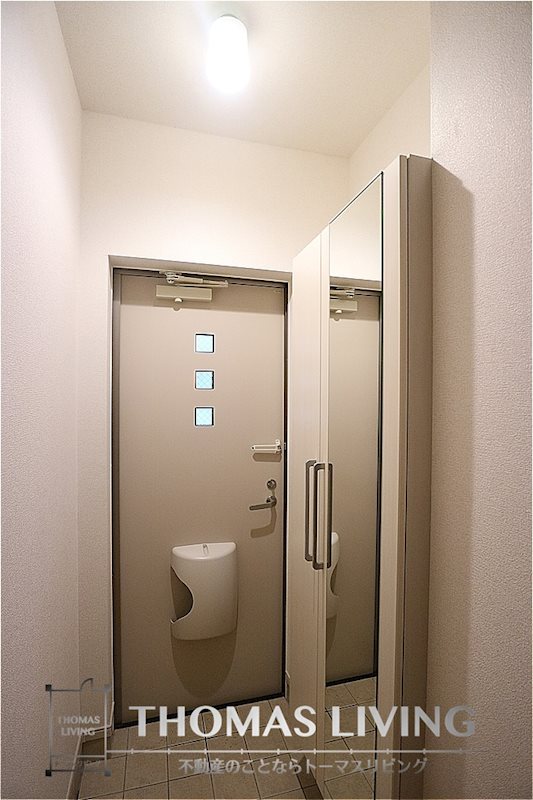 玄関　大容量のシューズボックス御座います。