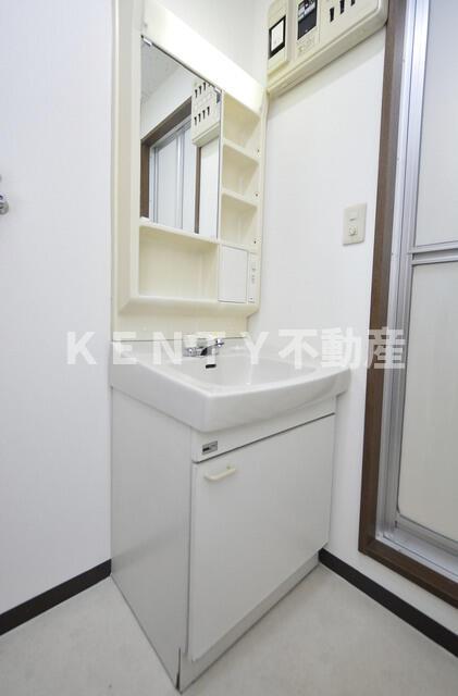 洗面設備　忙しい朝には欠かせない洗面所です