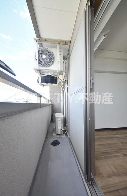 バルコニー　広々としたバルコニーです