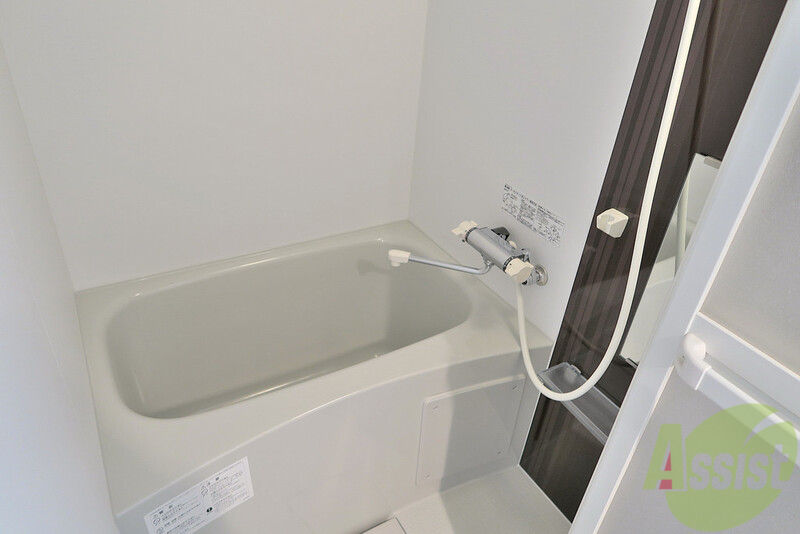 バス・シャワールーム　清潔感のあるお風呂です♪シンプルこそ飽きがこなくて良いです