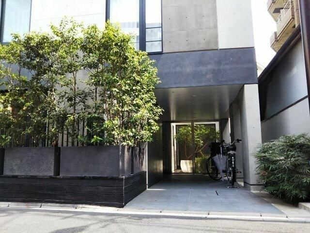 その他設備　【B1】１０．４J　位置角度自由レール式ダウンライト式照明