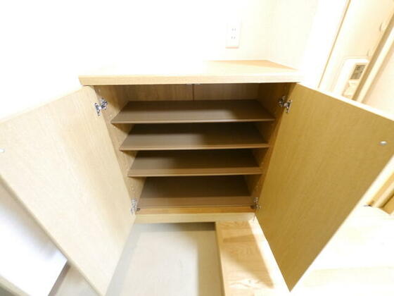 玄関　シューズボックス