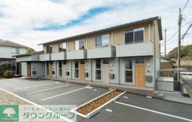 建物外観　駐車場