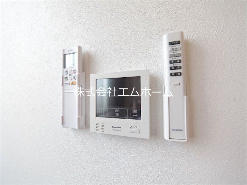 セキュリティ　ＴＶモニター付インターホン　同型写真