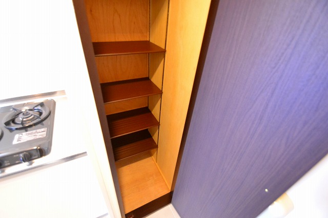 玄関　靴も沢山入ります