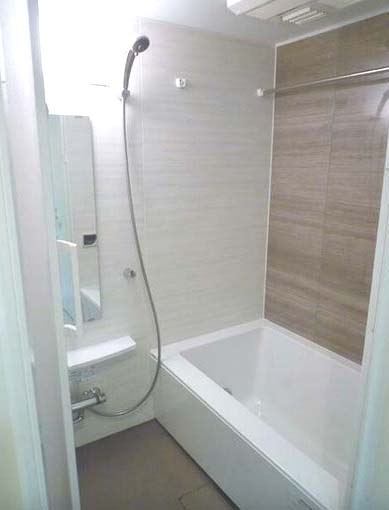 バス・シャワールーム　★追い炊き付きオートバス★