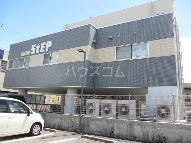 その他　ステップ　六会スクール（その他）まで925m