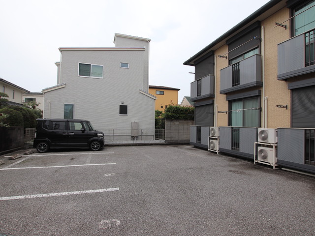 駐車場　敷地内には駐車場もあります※要空確認