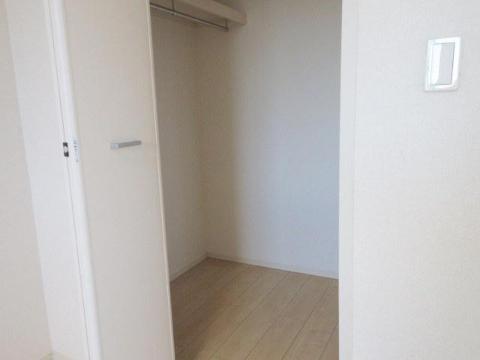 収納　Ｗ－ＣＬ