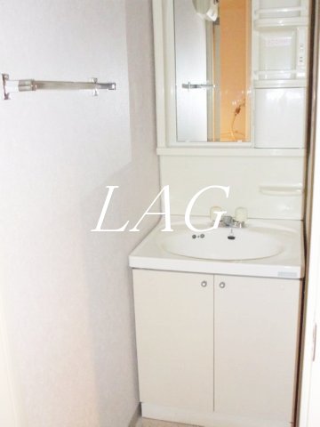 洗面設備　独立洗面台です。