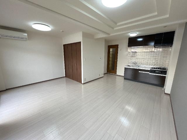 居室・リビング　リビング