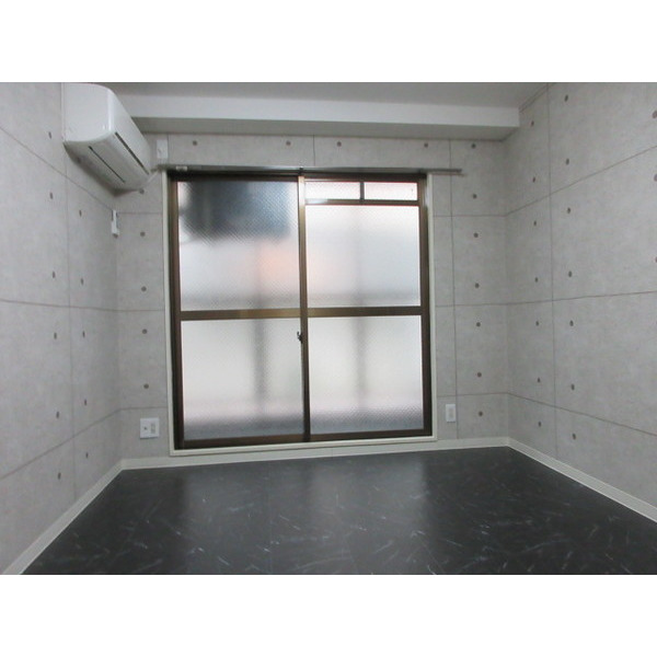 居室・リビング　画像反転