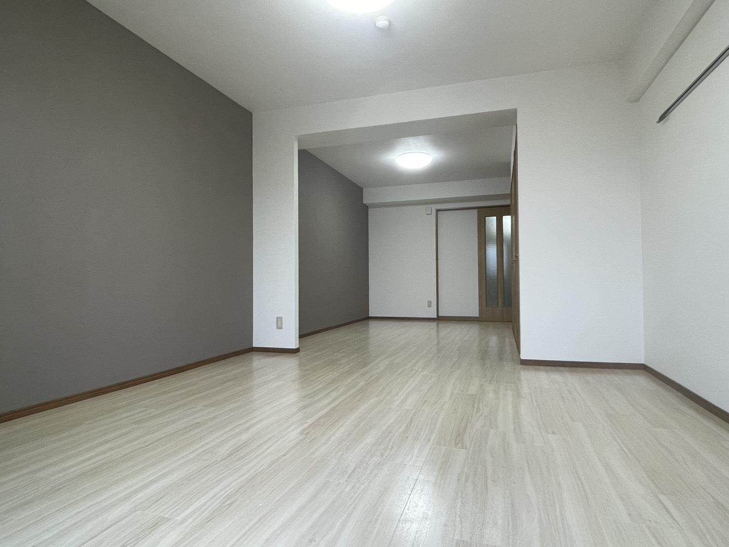 居室・リビング　リビングとしてお使い頂けます6.6帖の洋室です