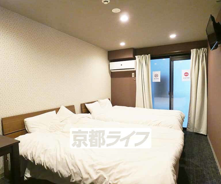 居室・リビング　落ち着いた雰囲気のお部屋です