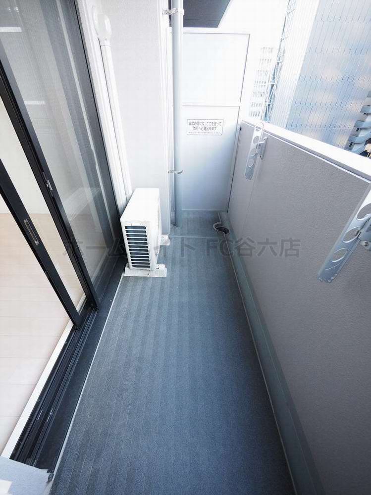 バルコニー　サムティ本町橋IIMEDIUS