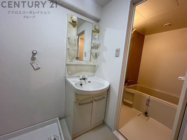 洗面設備　独立洗面化粧台付き！