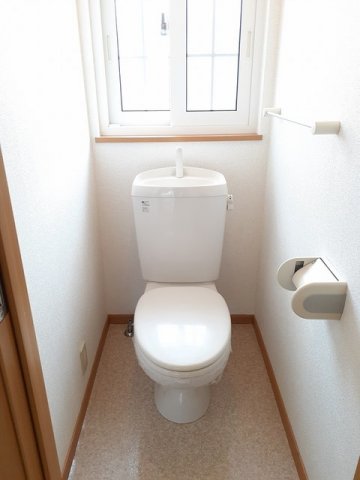 トイレ　コンパクトで使いやすいトイレです