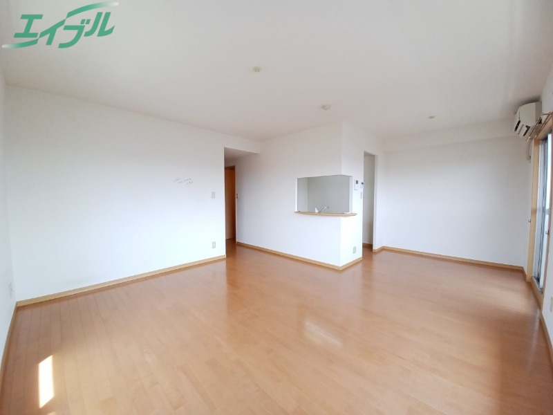 居室・リビング　同型タイプの写真です