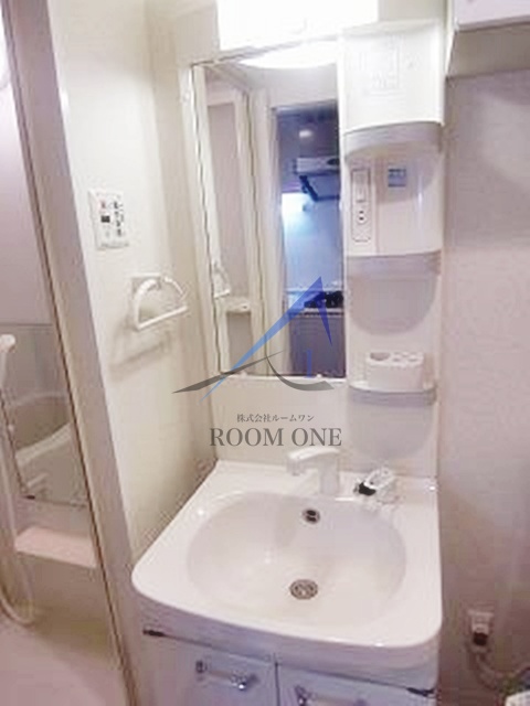 洗面設備　洗面台です。