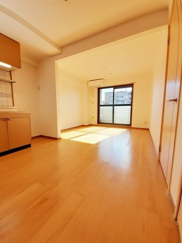 居室・リビング　図面と現状に相違がある場合には現状を優先