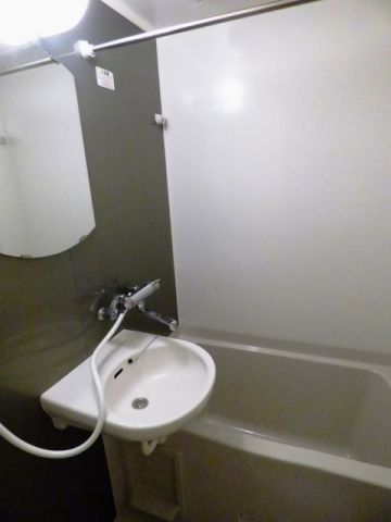 バス・シャワールーム　☆ゆったりくつろげるお風呂☆