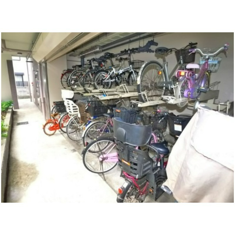 その他共有部分　駐輪場１台無料♪