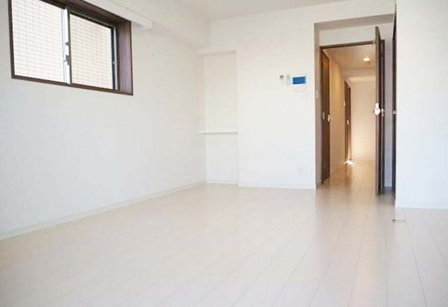 居室・リビング　★角部屋、二面採光、風通しも良好★