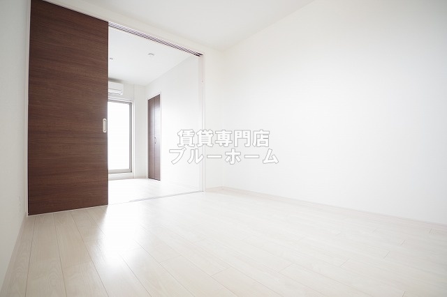 居室・リビング　9.1帖の開放感あるリビング！