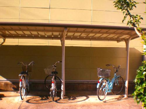 その他共有部分　駐輪場完備