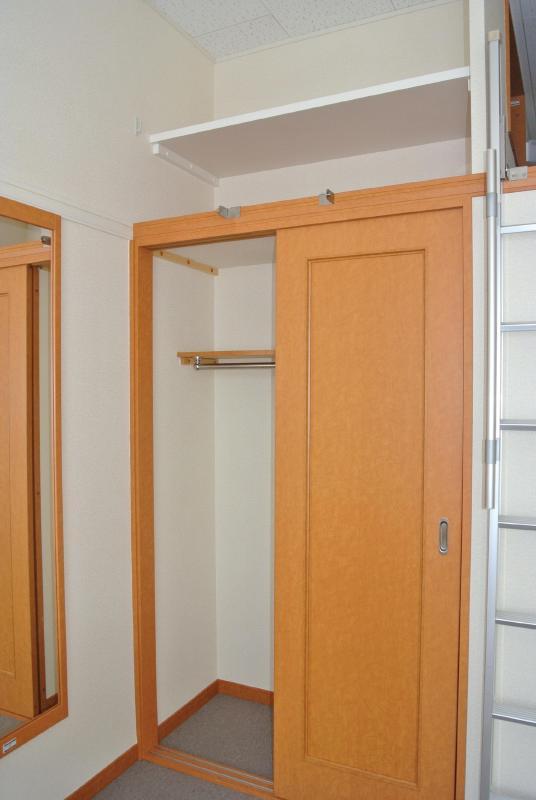 収納　クローゼット