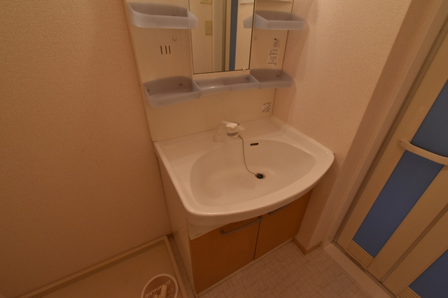 洗面設備　洗髪洗面化粧台