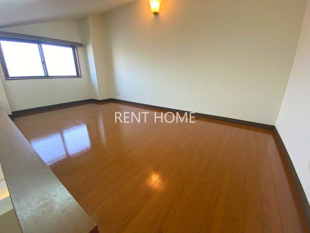 その他部屋・スペース　４帖のロフト付きです