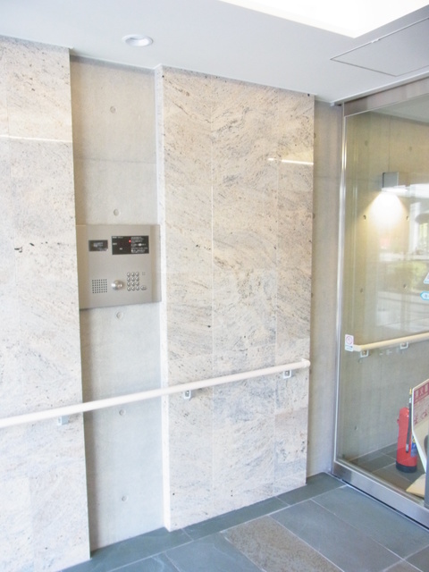 セキュリティ　オートロック完備