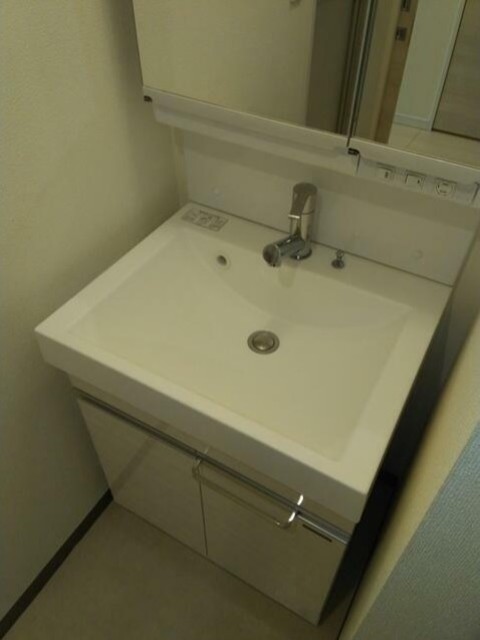 洗面設備　独立洗面台