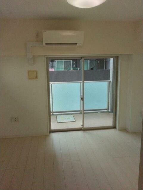 バルコニー　バルコニーあります