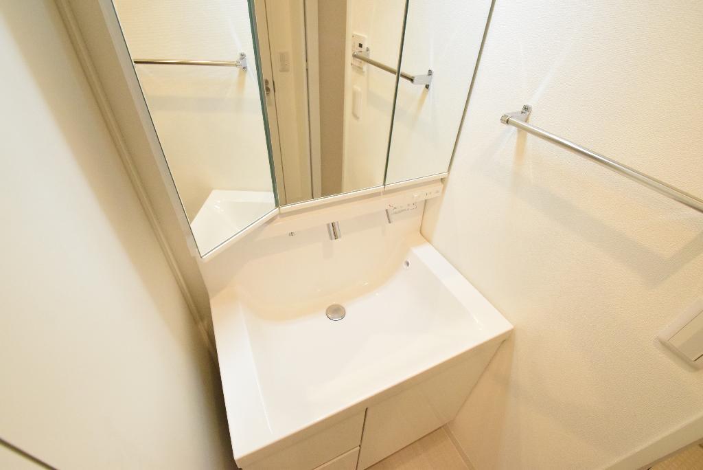 洗面設備　洗髪洗面化粧台