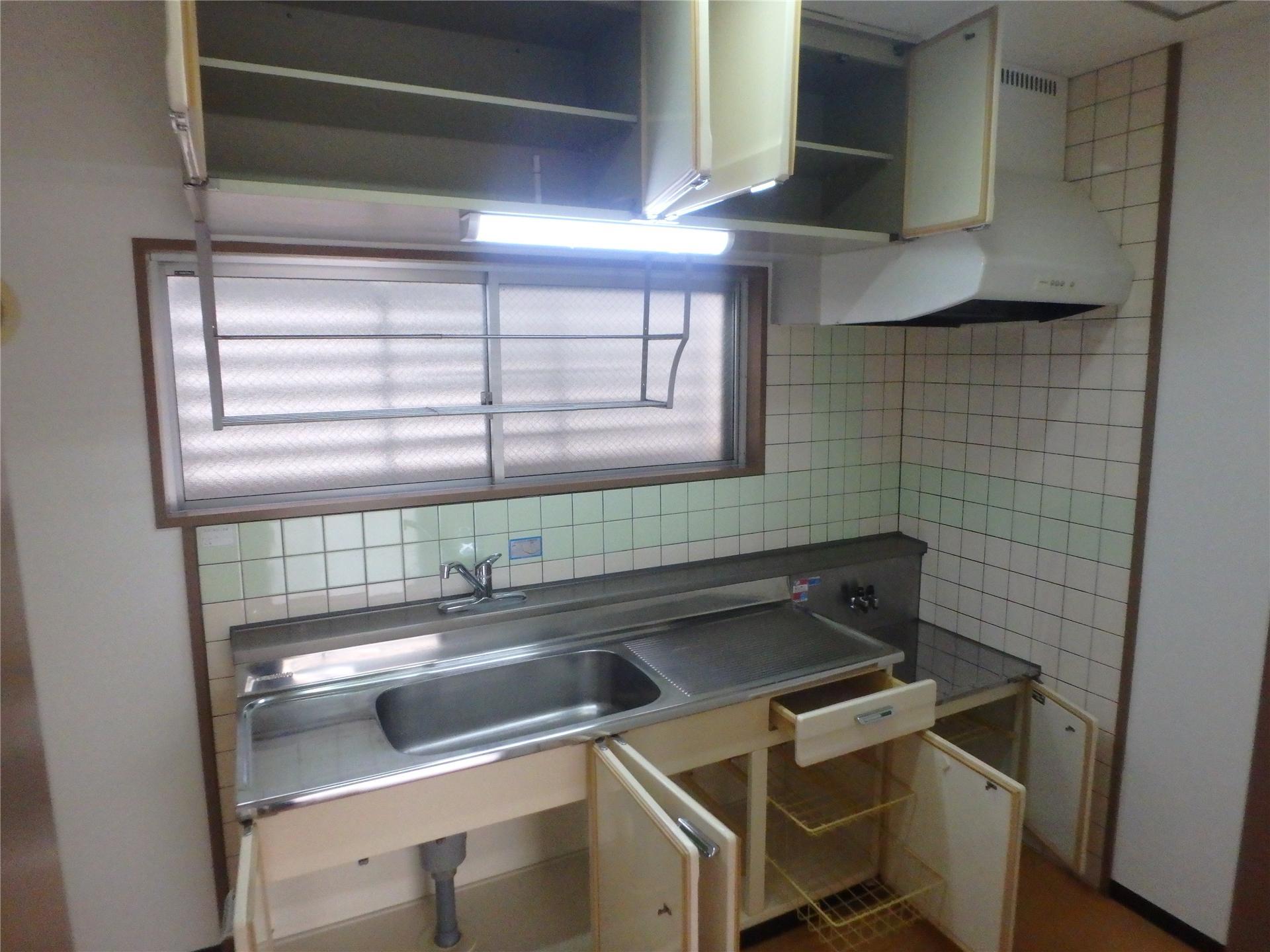 キッチン　大きなキッチンで料理も捗ります