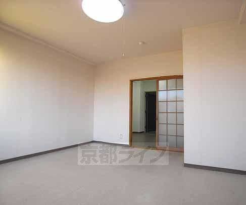 居室・リビング　広いお部屋です。