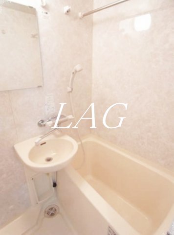 バス・シャワールーム　お風呂です。