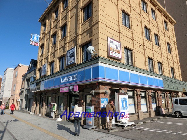 コンビニ　ローソン（コンビニ）まで51m