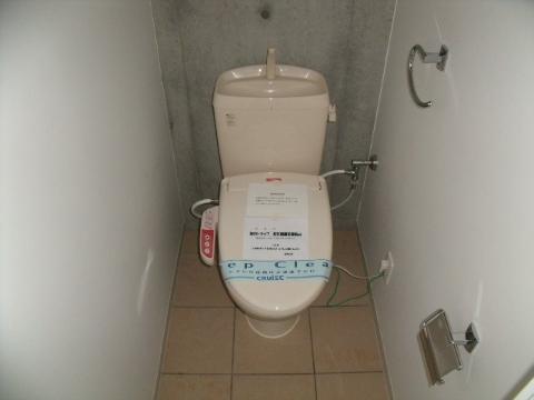 トイレ　シャワー付トイレ