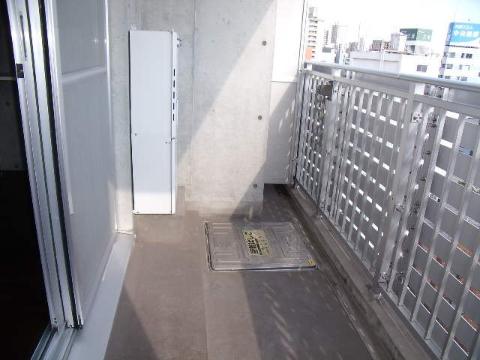 バルコニー　ベランダ