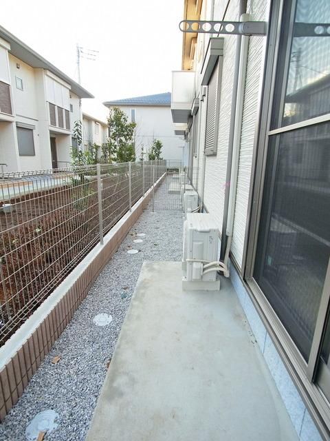 バルコニー　☆１階はテラスなので解放感があります☆