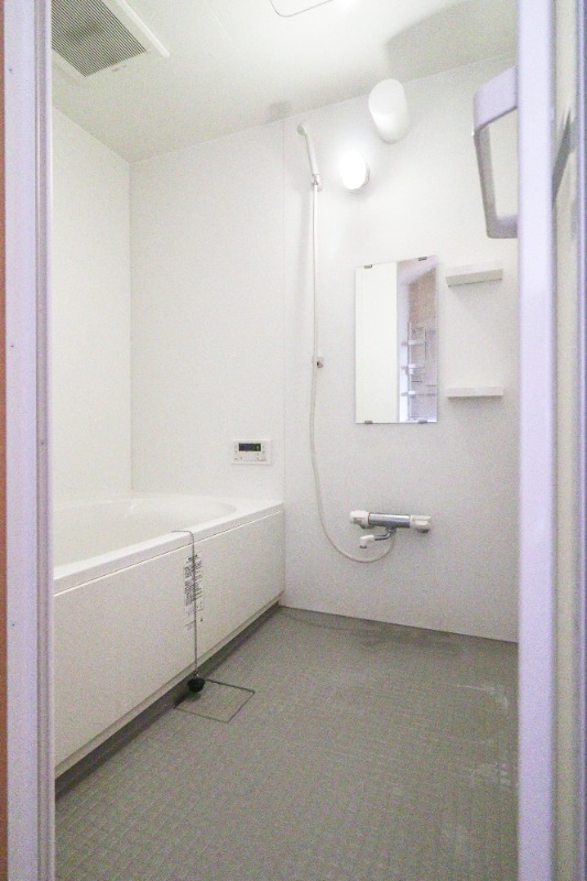 バス・シャワールーム　図面と現状に相違がある場合には現状を優先