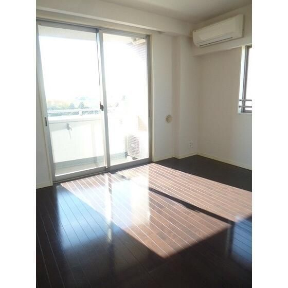 居室・リビング　☆広々としたリビング☆