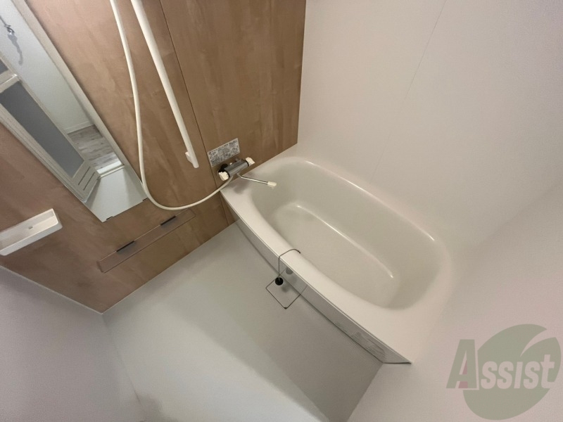 バス・シャワールーム　お風呂になります。一日の疲れを癒してくださいね。